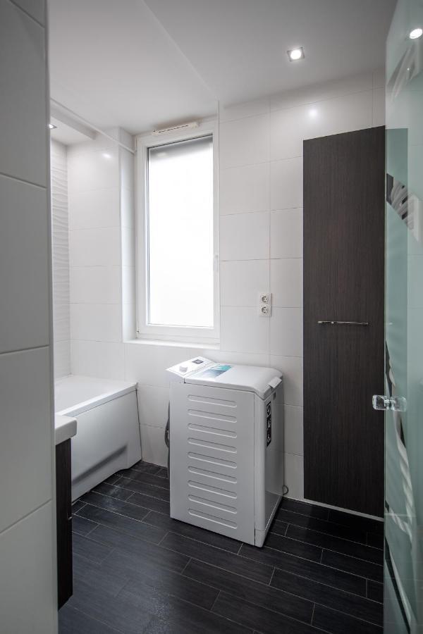 Spacious 3-Room Apartment With Free Parking Budapest Exterior photo