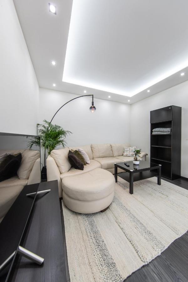 Spacious 3-Room Apartment With Free Parking Budapest Exterior photo