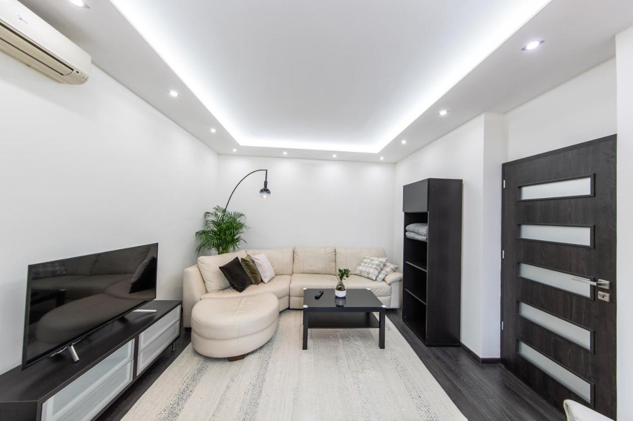 Spacious 3-Room Apartment With Free Parking Budapest Exterior photo